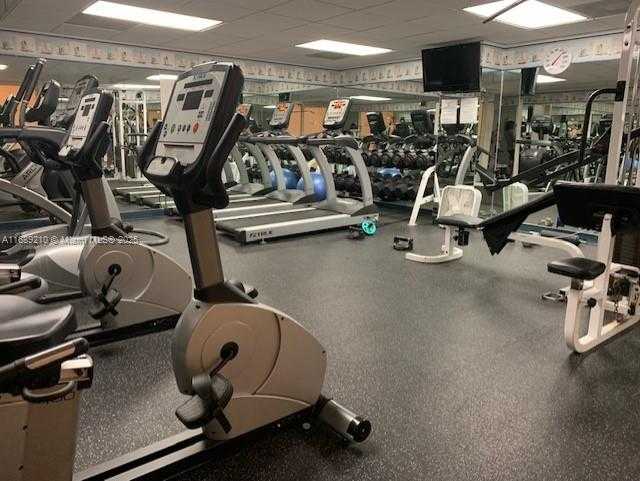 Small Image of 2899 COLLINS AVE #1448, Miami Beach Number 14