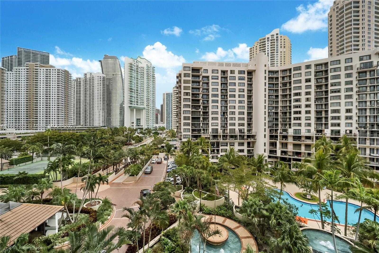 Small Image of 520 BRICKELL KEY DR #A802, Miami Number 15