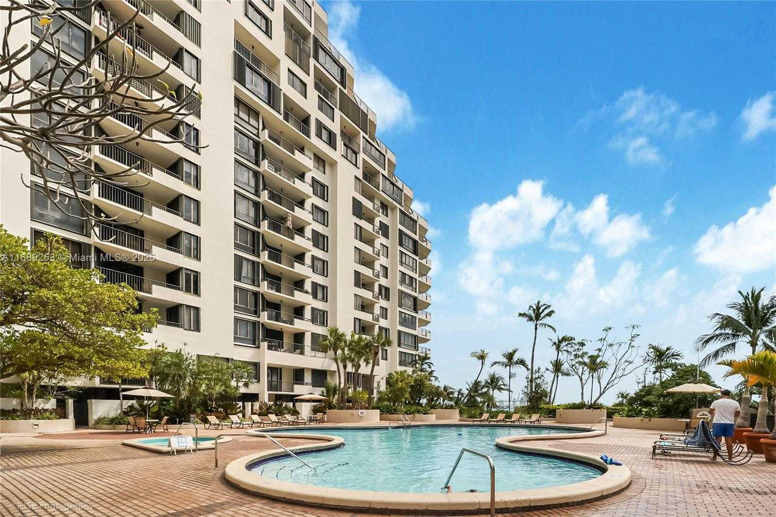 Small Image of 520 BRICKELL KEY DR #A802, Miami Number 19