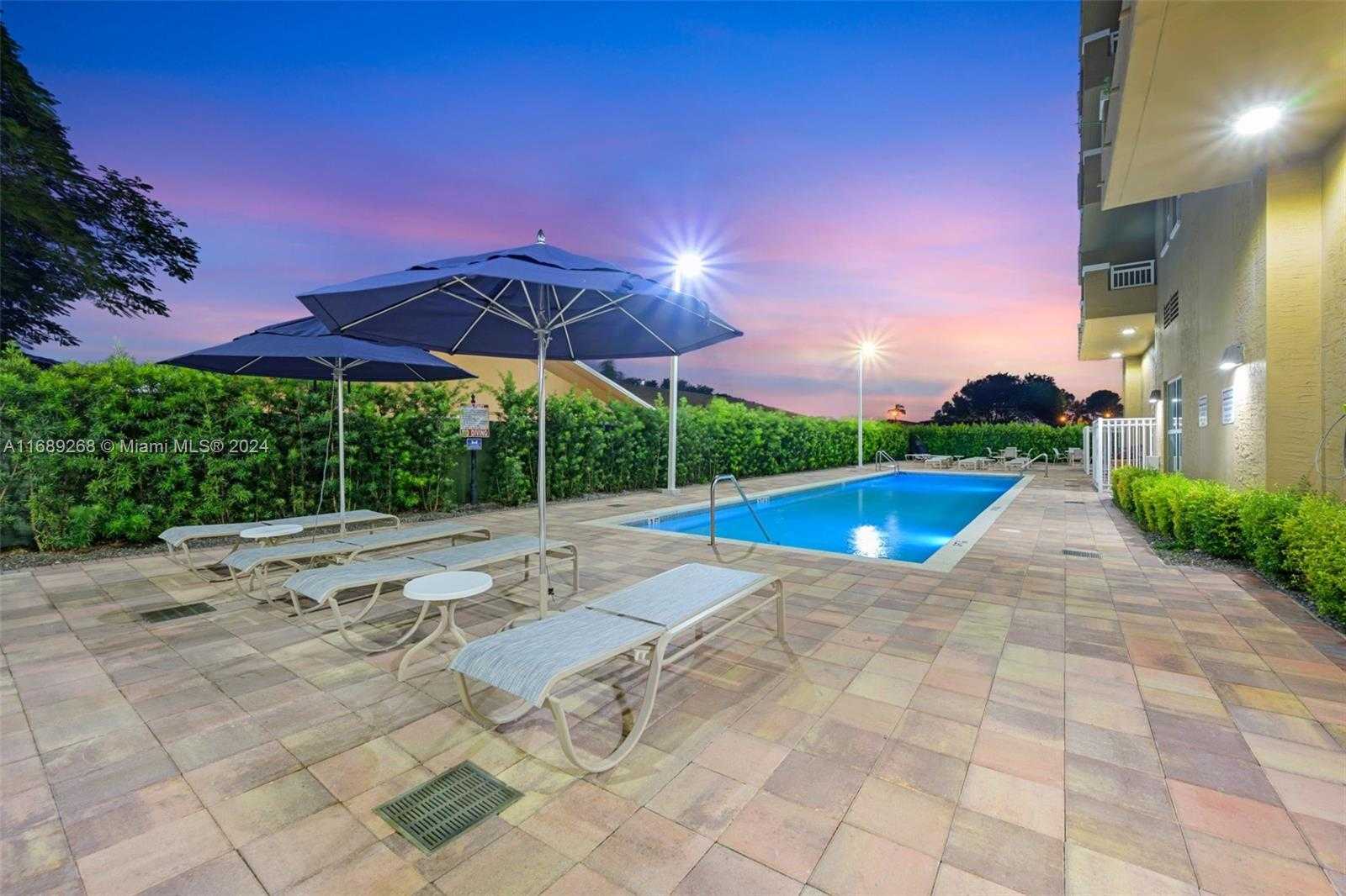 Small Image of 2665 SOUTH WEST 37TH AVE #202, Miami Number 11