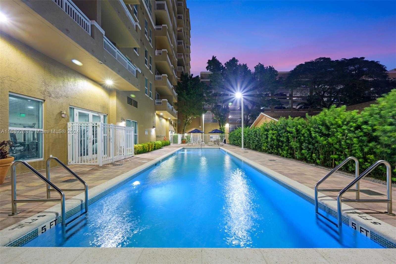 Small Image of 2665 SOUTH WEST 37TH AVE #202, Miami Number 12