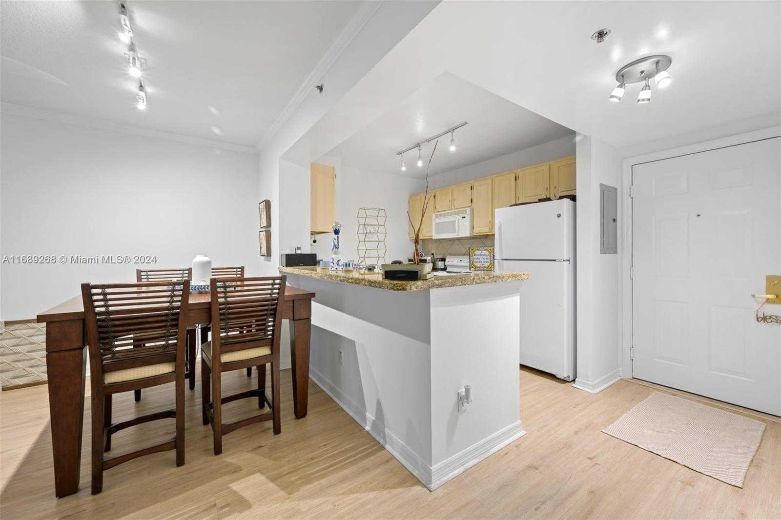 Small Image of 2665 SOUTH WEST 37TH AVE #202, Miami Number 2