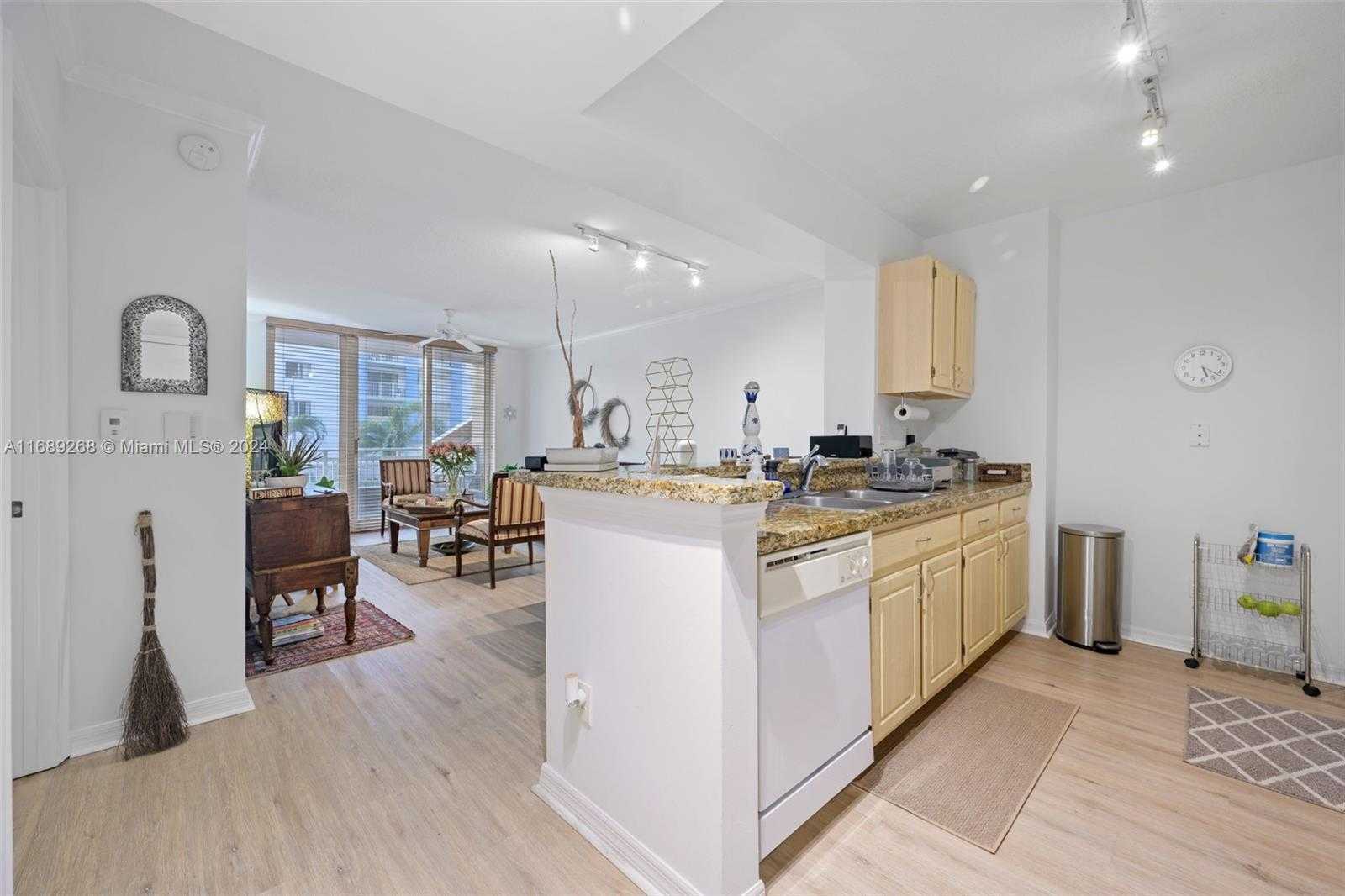 Small Image of 2665 SOUTH WEST 37TH AVE #202, Miami Number 4