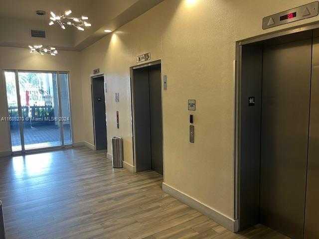 Small Image of 1750 NORTH BAYSHORE DR #5501, Miami Number 18