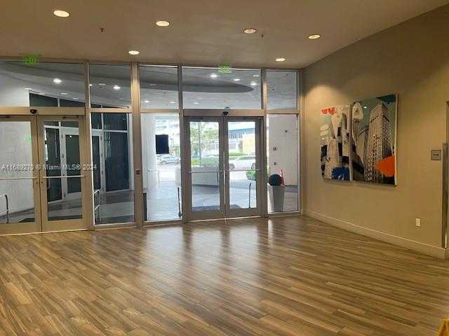 Small Image of 1750 NORTH BAYSHORE DR #5501, Miami Number 25
