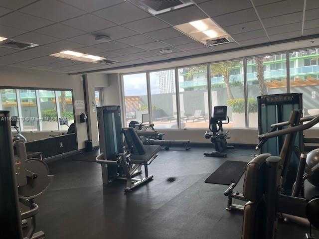 Small Image of 1750 NORTH BAYSHORE DR #5501, Miami Number 31