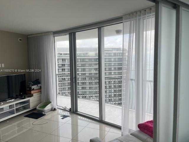 Small Image of 1750 NORTH BAYSHORE DR #5501, Miami Number 7