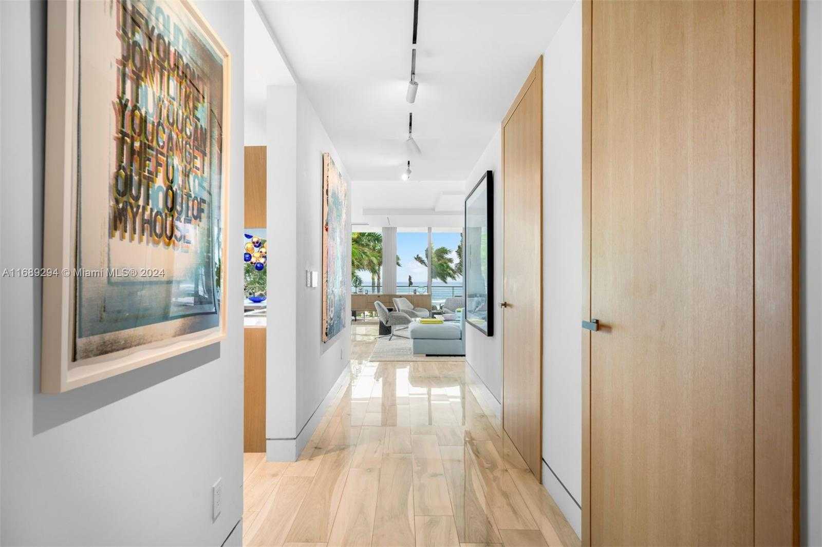 Small Image of 3651 COLLINS AVE #300, Miami Beach Number 5