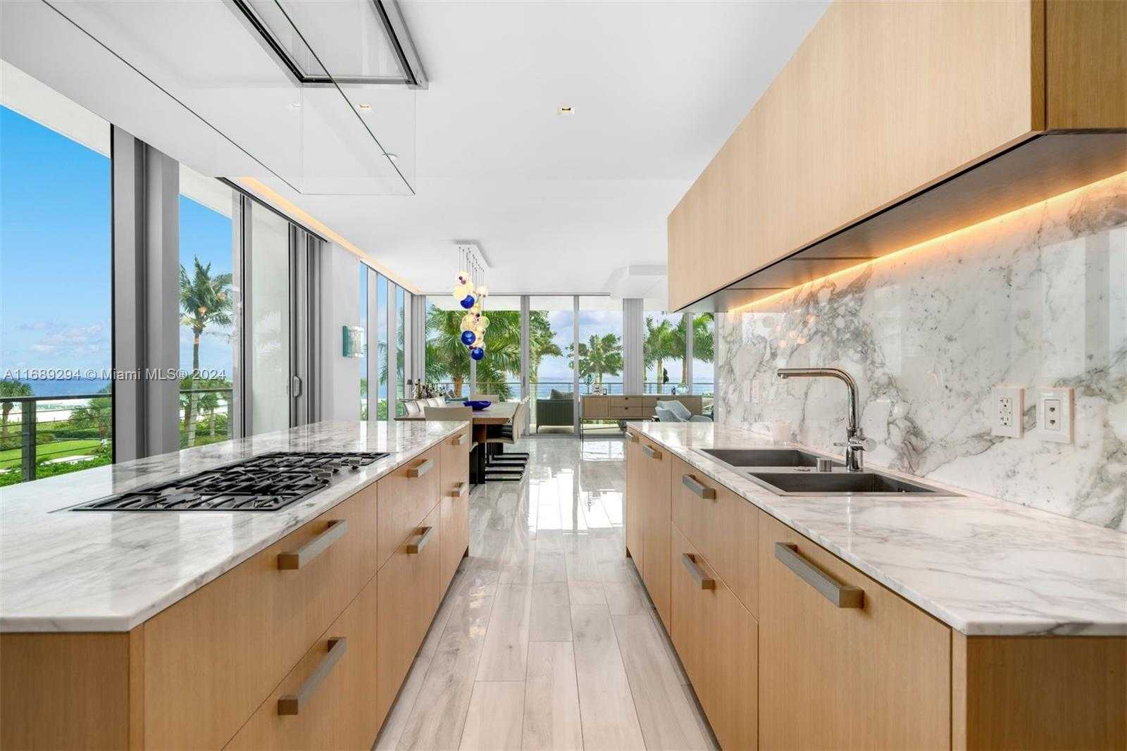 Small Image of 3651 COLLINS AVE #300, Miami Beach Number 7