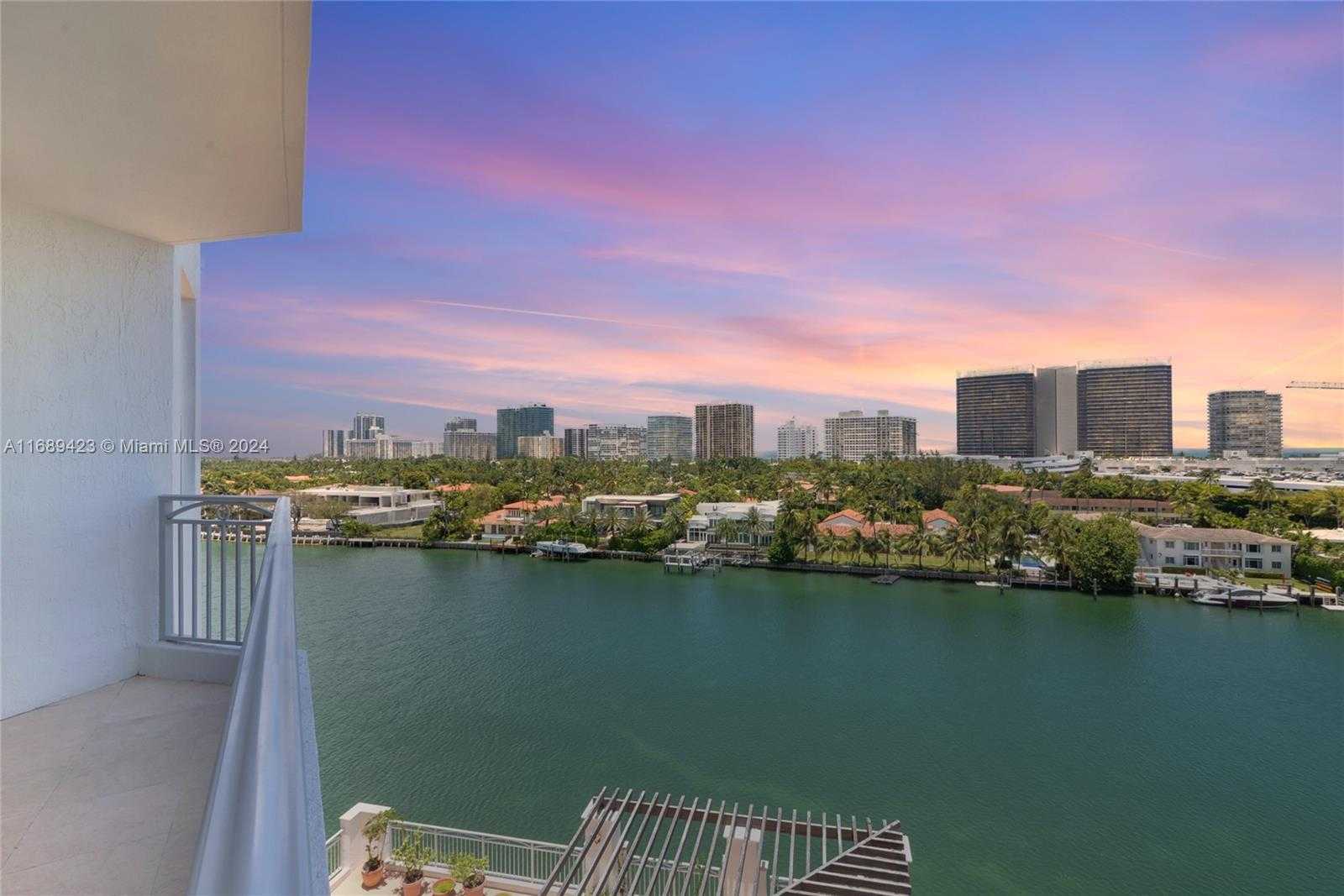 Small Image of 9751 EAST BAY HARBOR DR #8D +Boat Slip, Bay Harbor Islands Number 16
