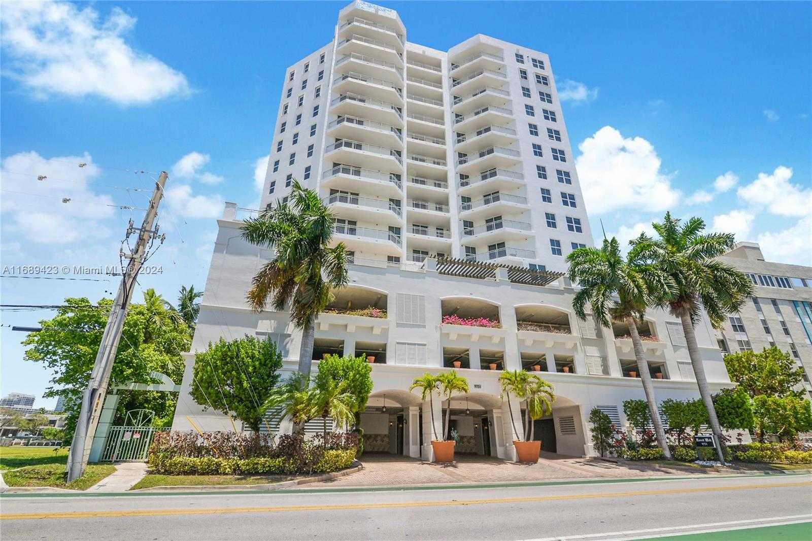 Small Image of 9751 EAST BAY HARBOR DR #8D +Boat Slip, Bay Harbor Islands Number 18