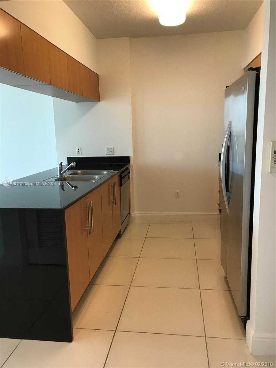 Small Image of 1750 NORTH BAYSHORE DR #3306, Miami Number 8