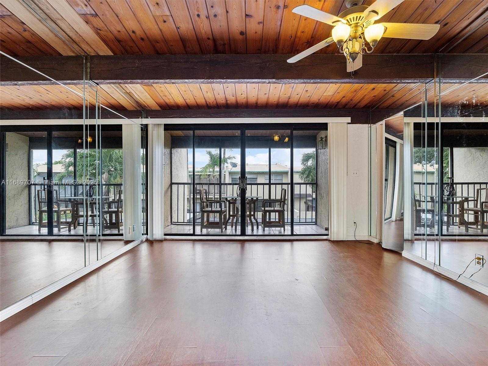 Small Image of 741 EAST COCO PLUM CIR #5, Plantation Number 22