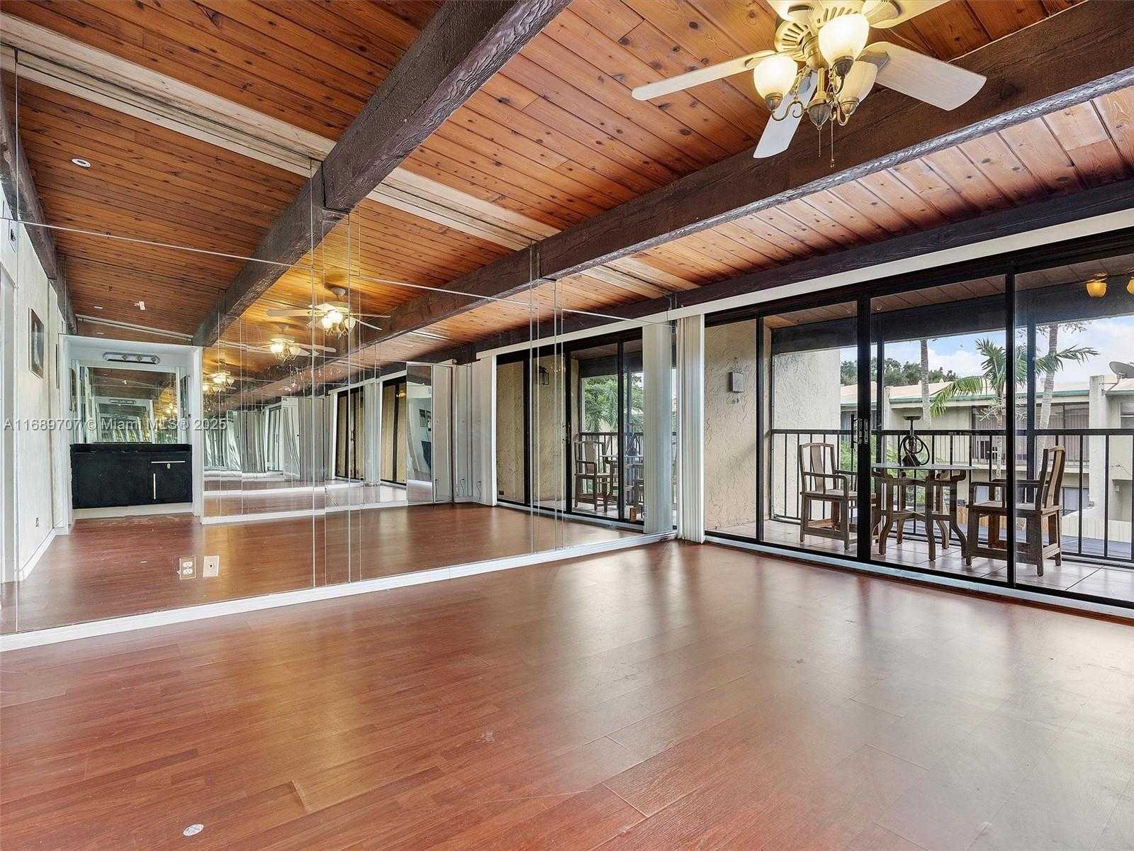 Small Image of 741 EAST COCO PLUM CIR #5, Plantation Number 23