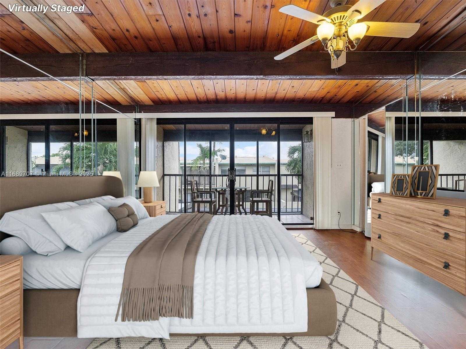 Small Image of 741 EAST COCO PLUM CIR #5, Plantation Number 3