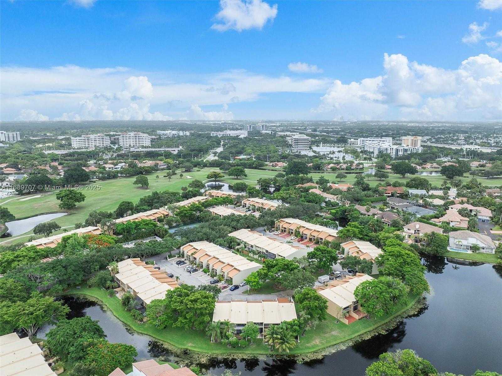 Small Image of 741 EAST COCO PLUM CIR #5, Plantation Number 42