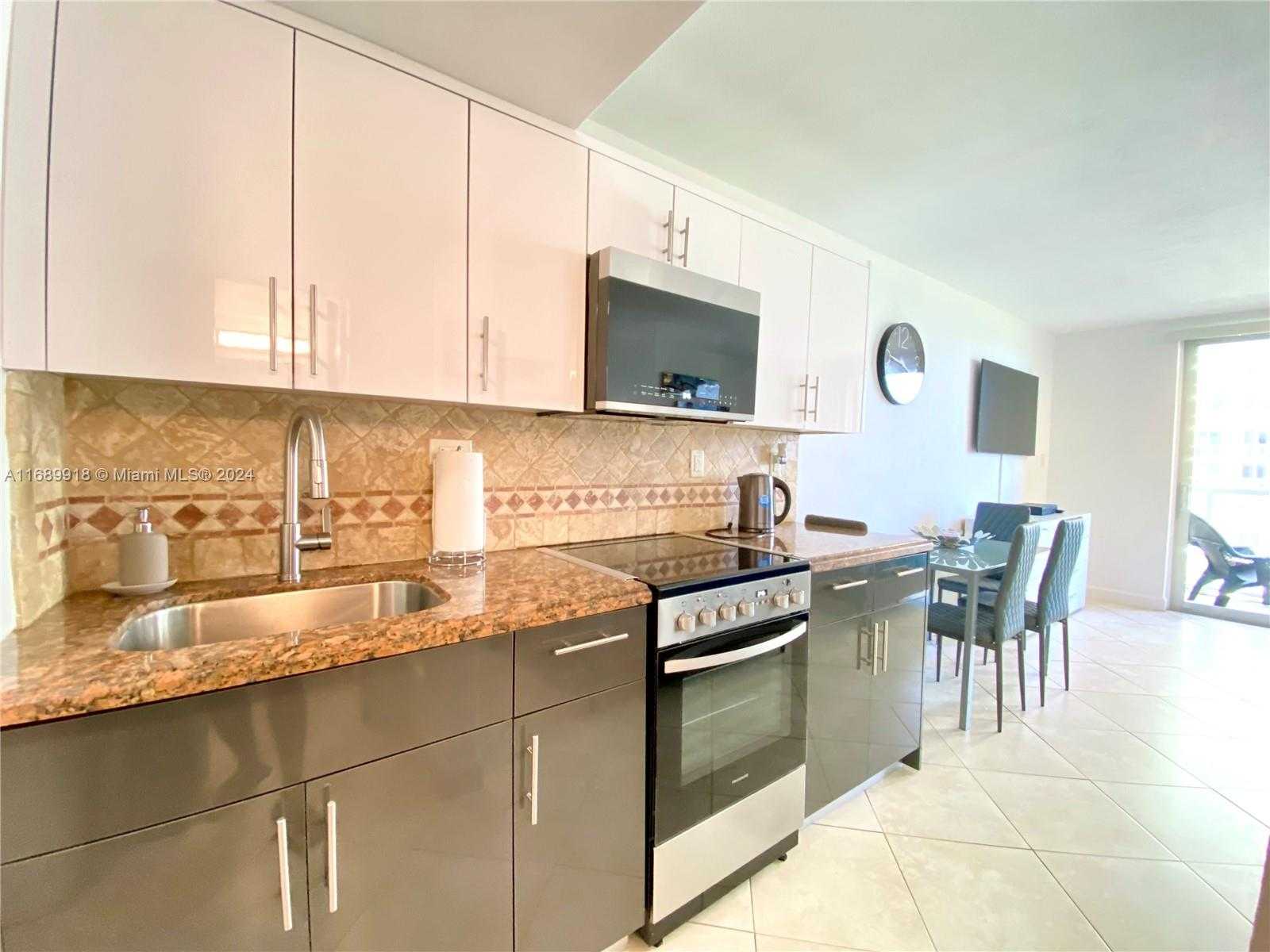 Small Image of 19201 COLLINS AVE #420, Sunny Isles Beach Number 10