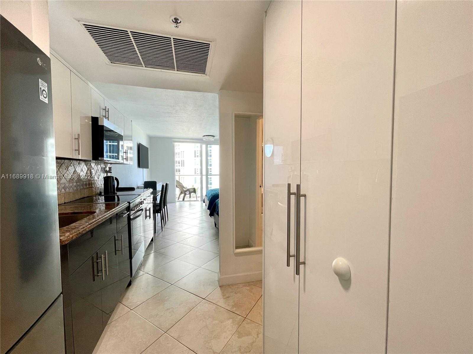 Small Image of 19201 COLLINS AVE #420, Sunny Isles Beach Number 11