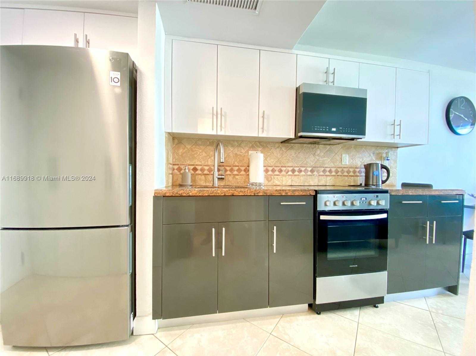 Small Image of 19201 COLLINS AVE #420, Sunny Isles Beach Number 7