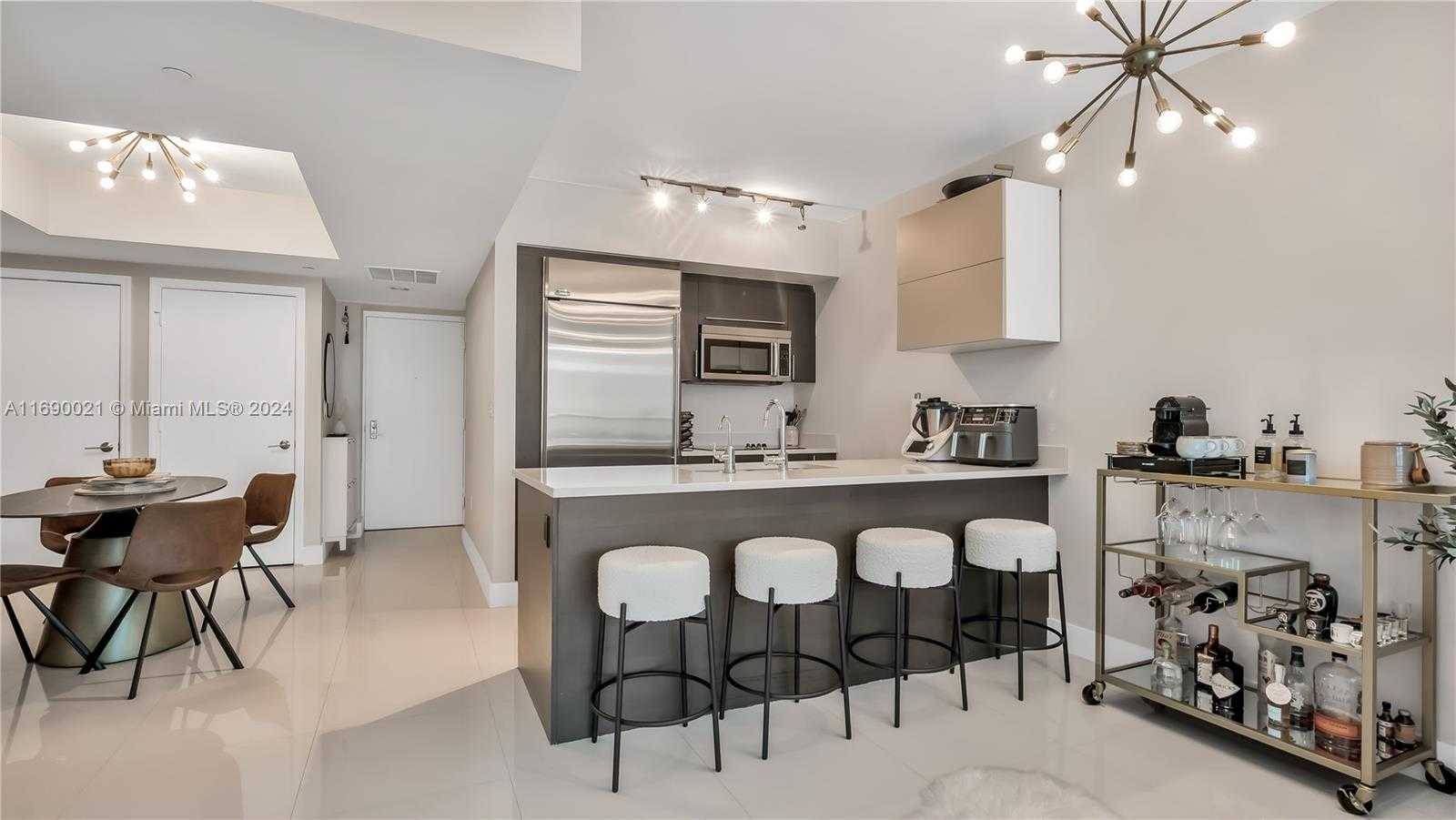 Small Image of 55 SOUTH EAST 6TH ST #2500, Miami Number 7