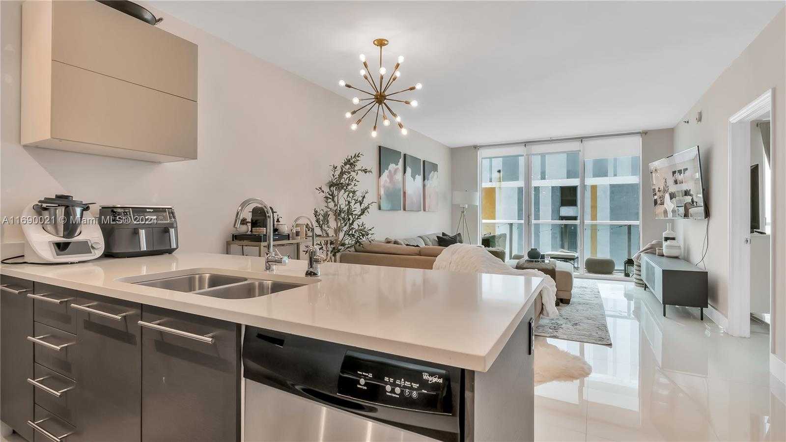 Small Image of 55 SOUTH EAST 6TH ST #2500, Miami Number 8