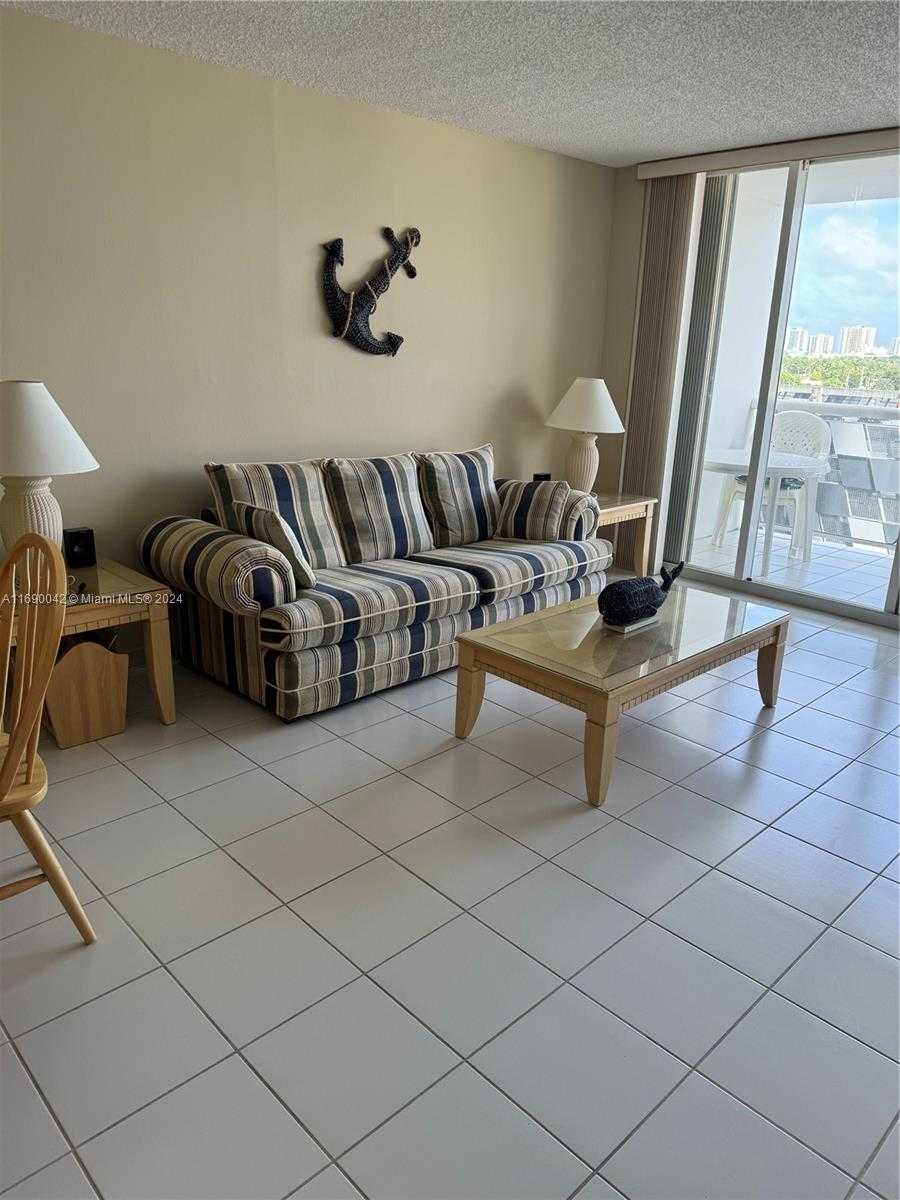 Small Image of 1800 #805, Miami Beach Number 14