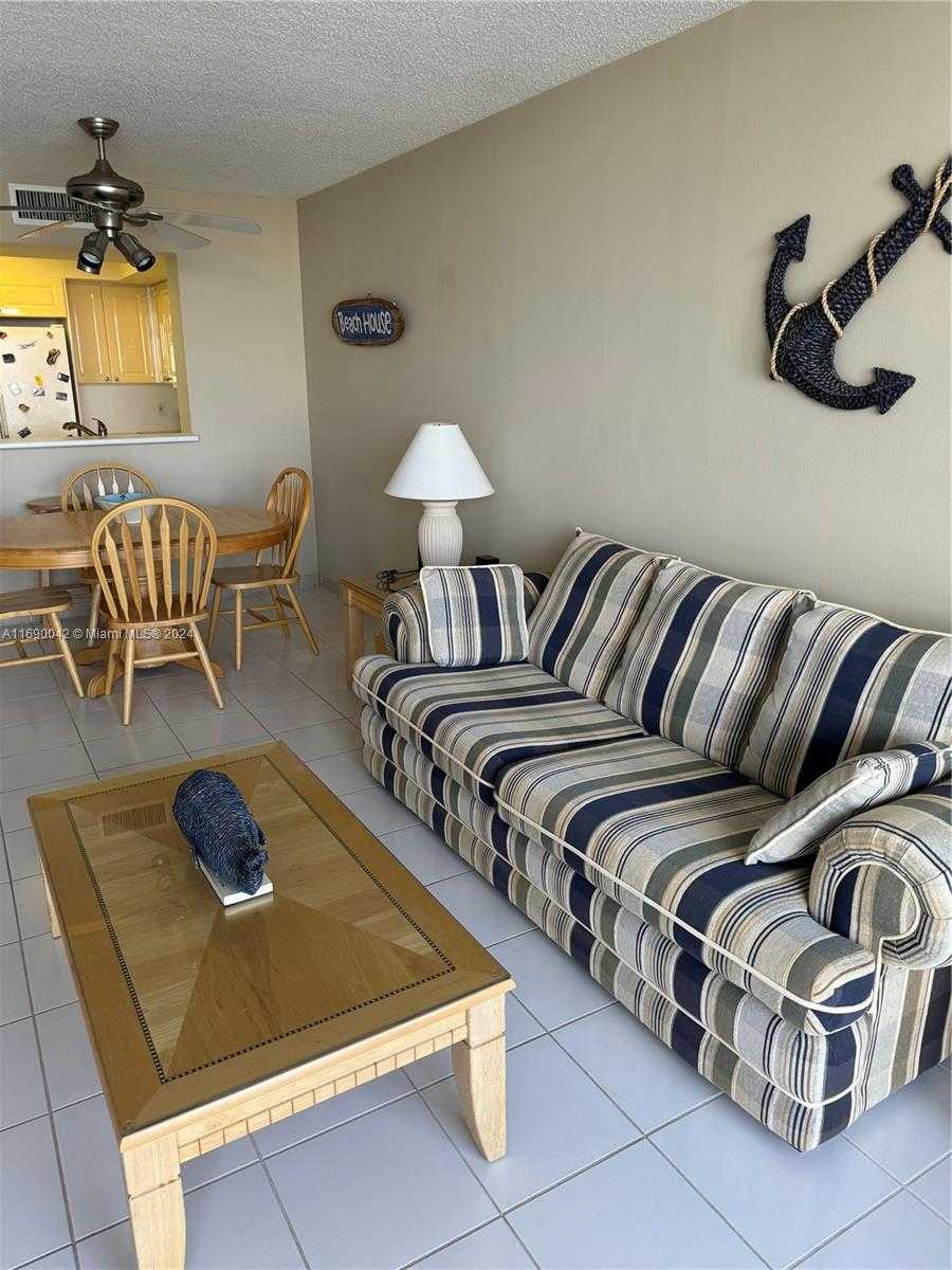 Small Image of 1800 #805, Miami Beach Number 15