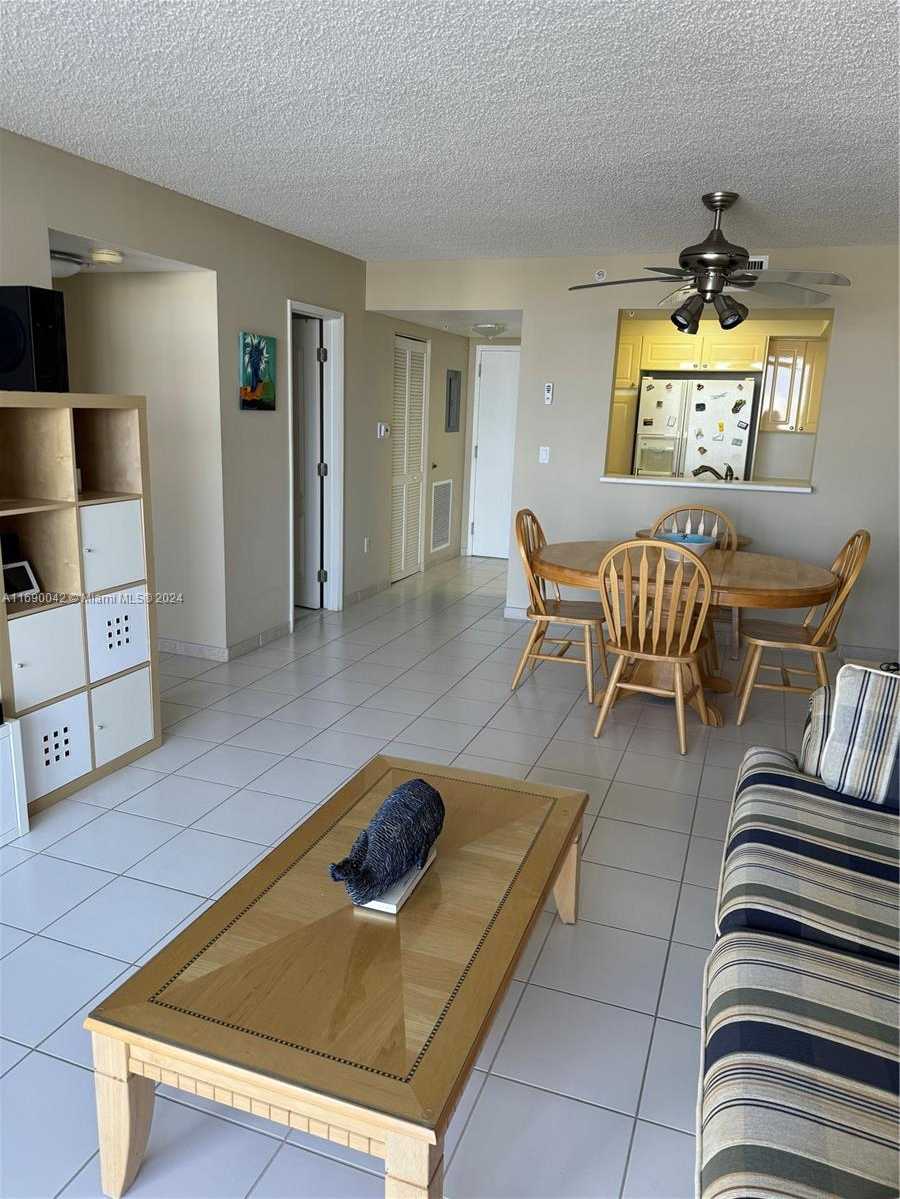 Small Image of 1800 #805, Miami Beach Number 19