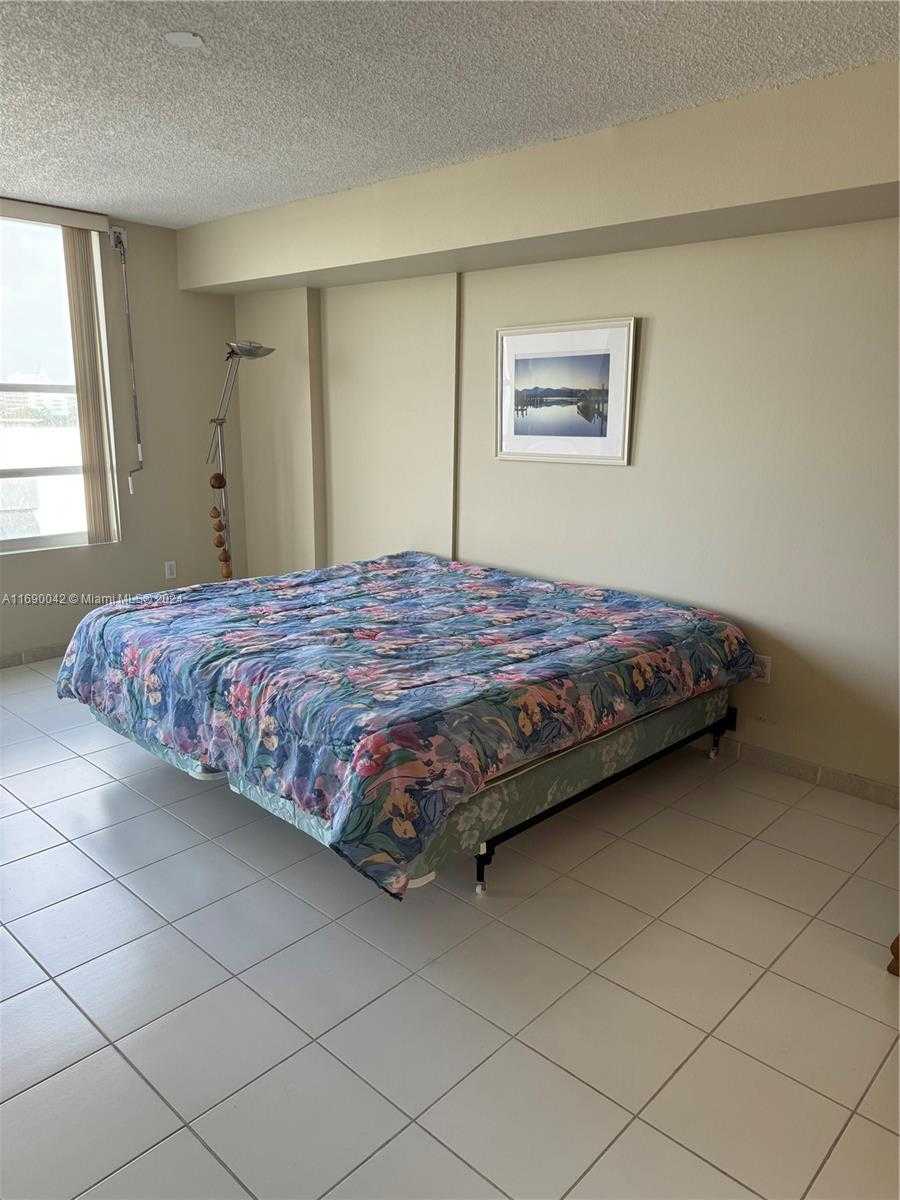 Small Image of 1800 #805, Miami Beach Number 24