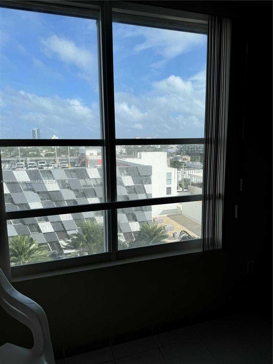 Small Image of 1800 #805, Miami Beach Number 27