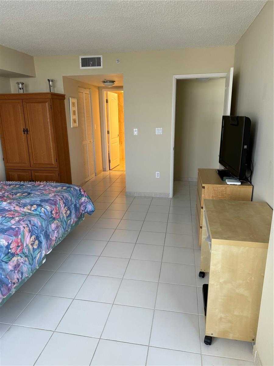 Small Image of 1800 #805, Miami Beach Number 29