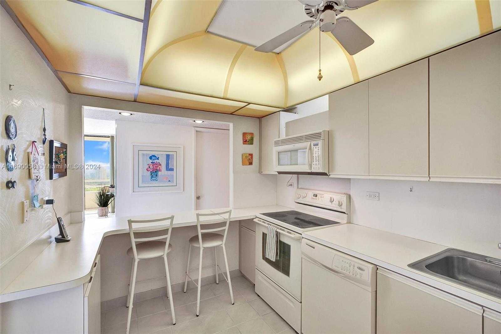 Small Image of 20225 NORTH EAST 34TH CT #2517, Aventura Number 17
