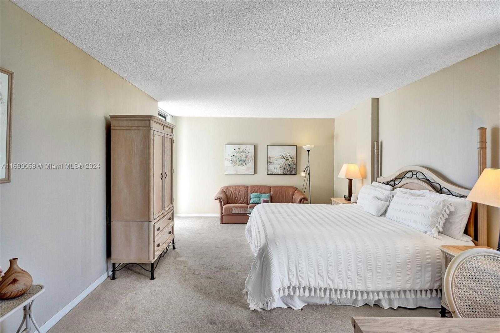 Small Image of 20225 NORTH EAST 34TH CT #2517, Aventura Number 30