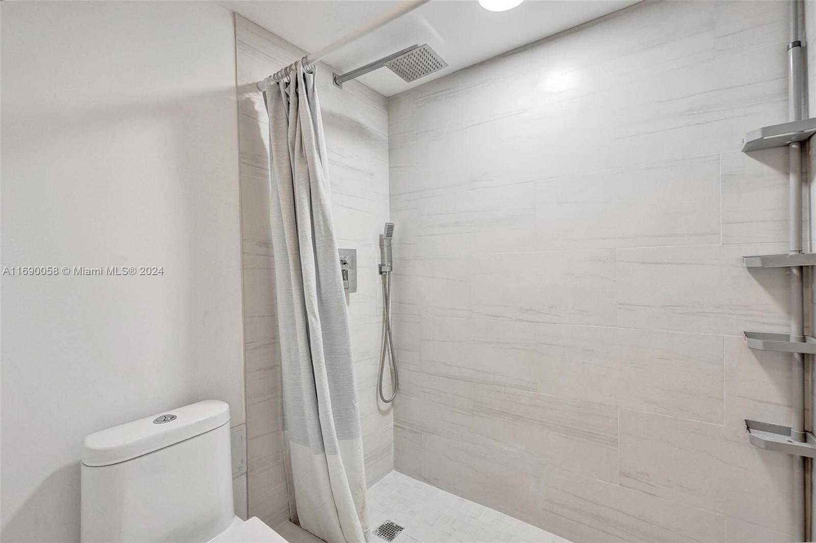 Small Image of 20225 NORTH EAST 34TH CT #2517, Aventura Number 33