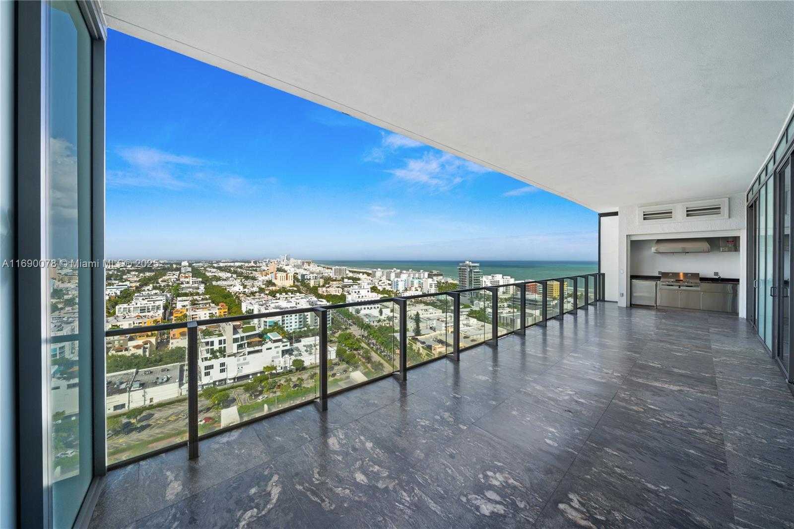 Small Image of 800 SOUTH POINTE DR #2002, Miami Beach Number 11