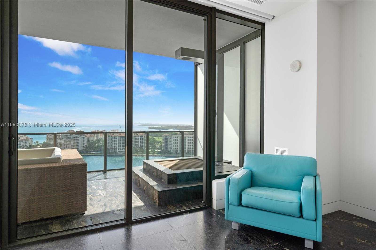 Small Image of 800 SOUTH POINTE DR #2002, Miami Beach Number 27