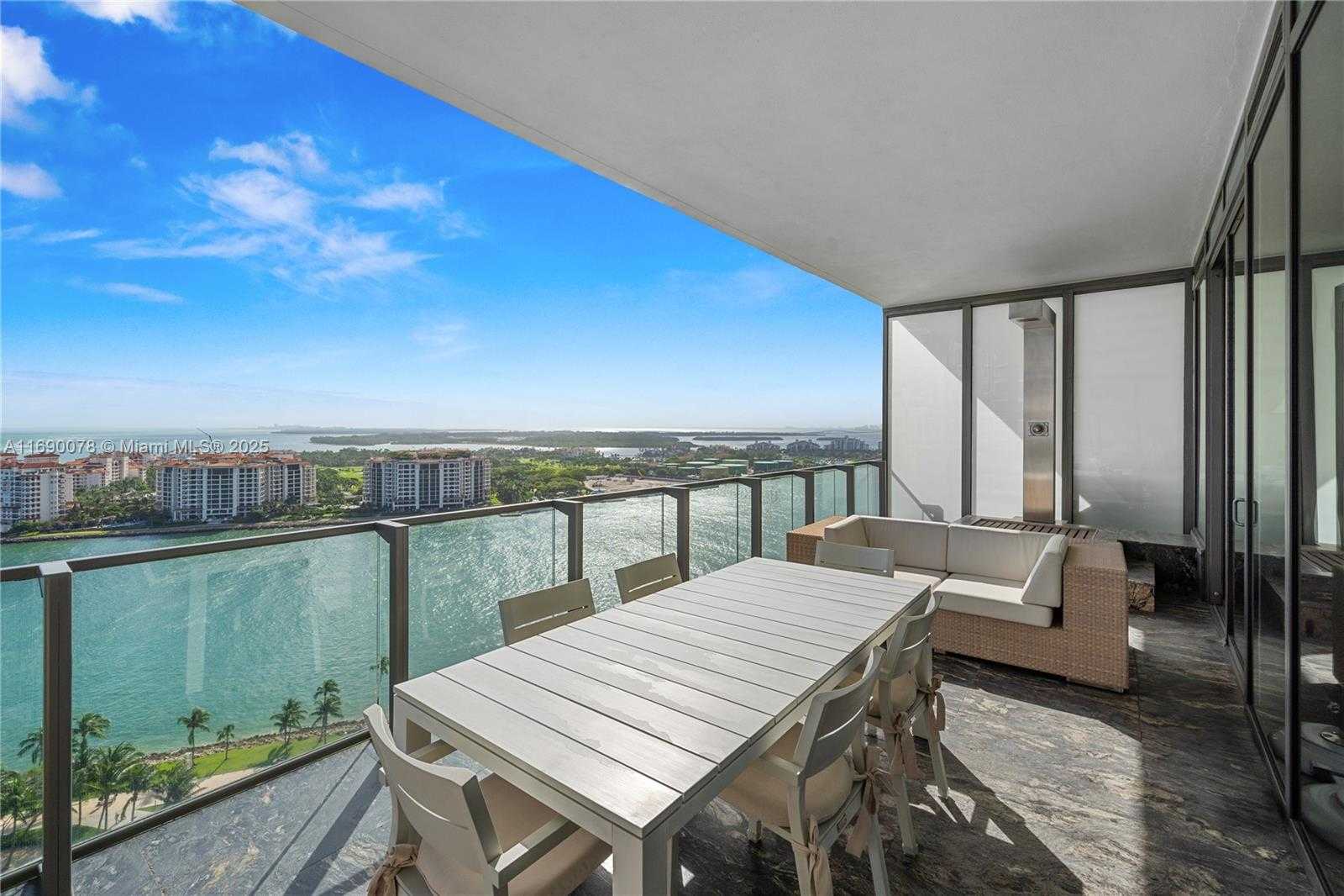 Small Image of 800 SOUTH POINTE DR #2002, Miami Beach Number 29
