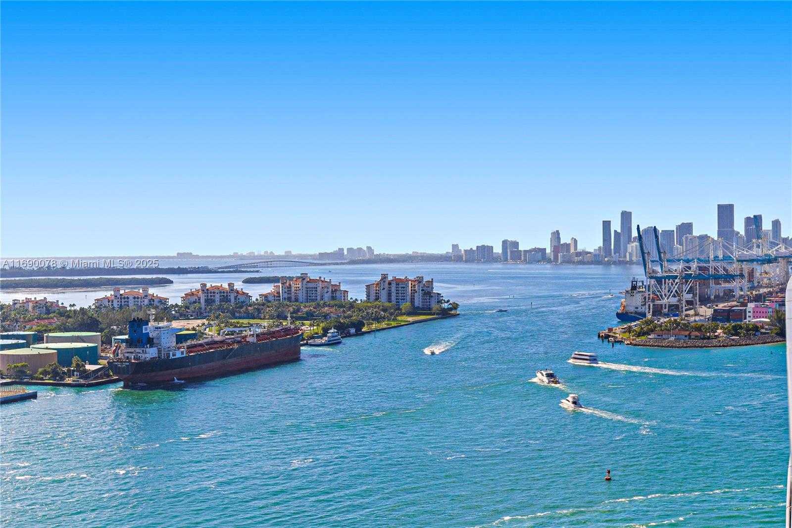 Small Image of 800 SOUTH POINTE DR #2002, Miami Beach Number 30