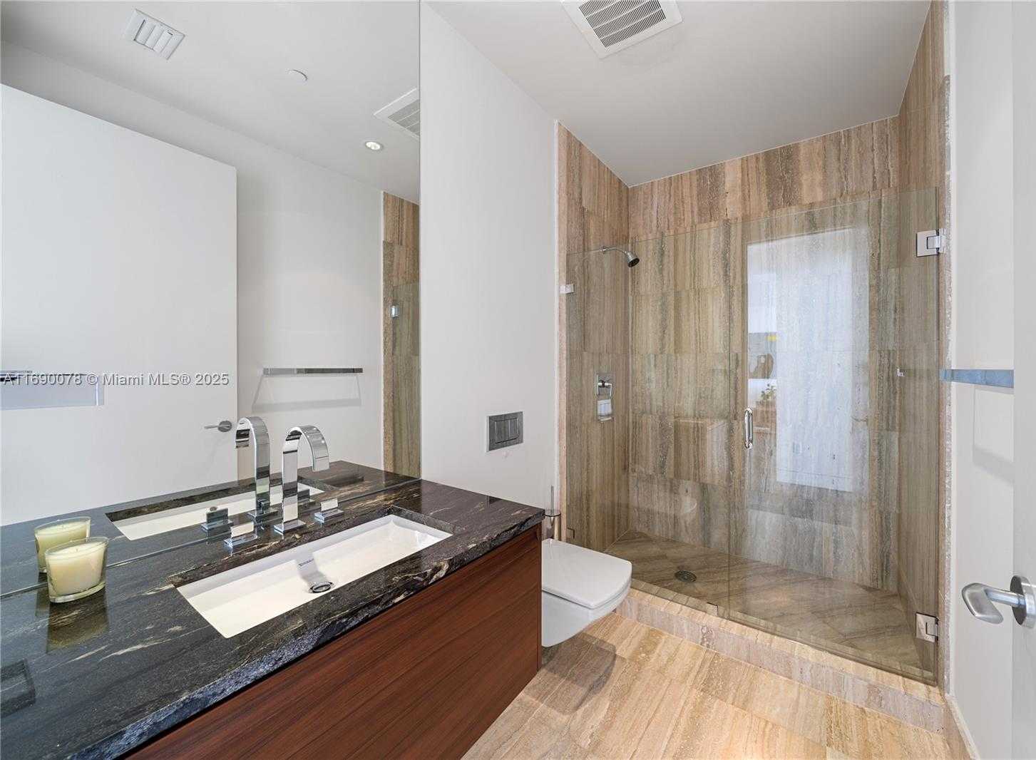 Small Image of 800 SOUTH POINTE DR #2002, Miami Beach Number 44