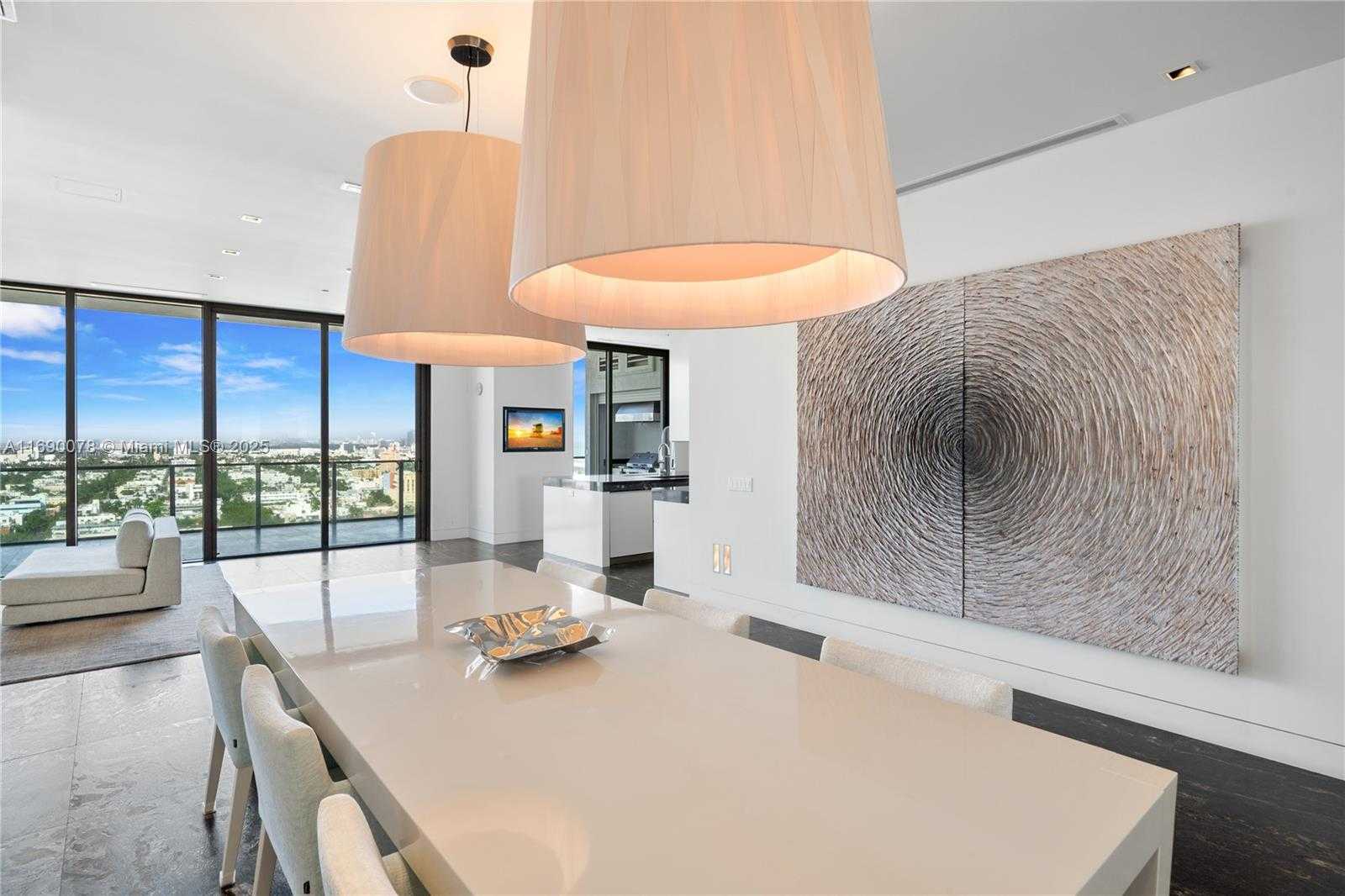 Small Image of 800 SOUTH POINTE DR #2002, Miami Beach Number 46