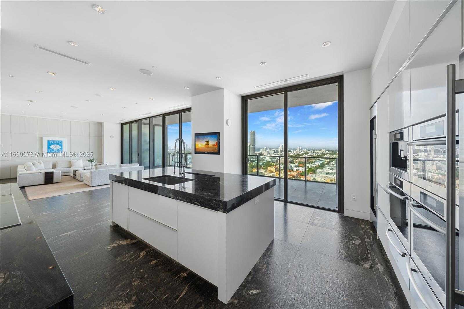 Small Image of 800 SOUTH POINTE DR #2002, Miami Beach Number 57