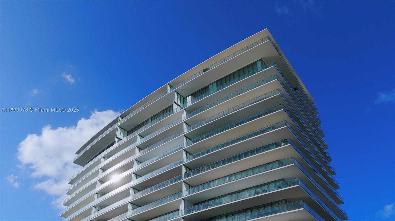 Small Image of 800 SOUTH POINTE DR #2002, Miami Beach Number 64