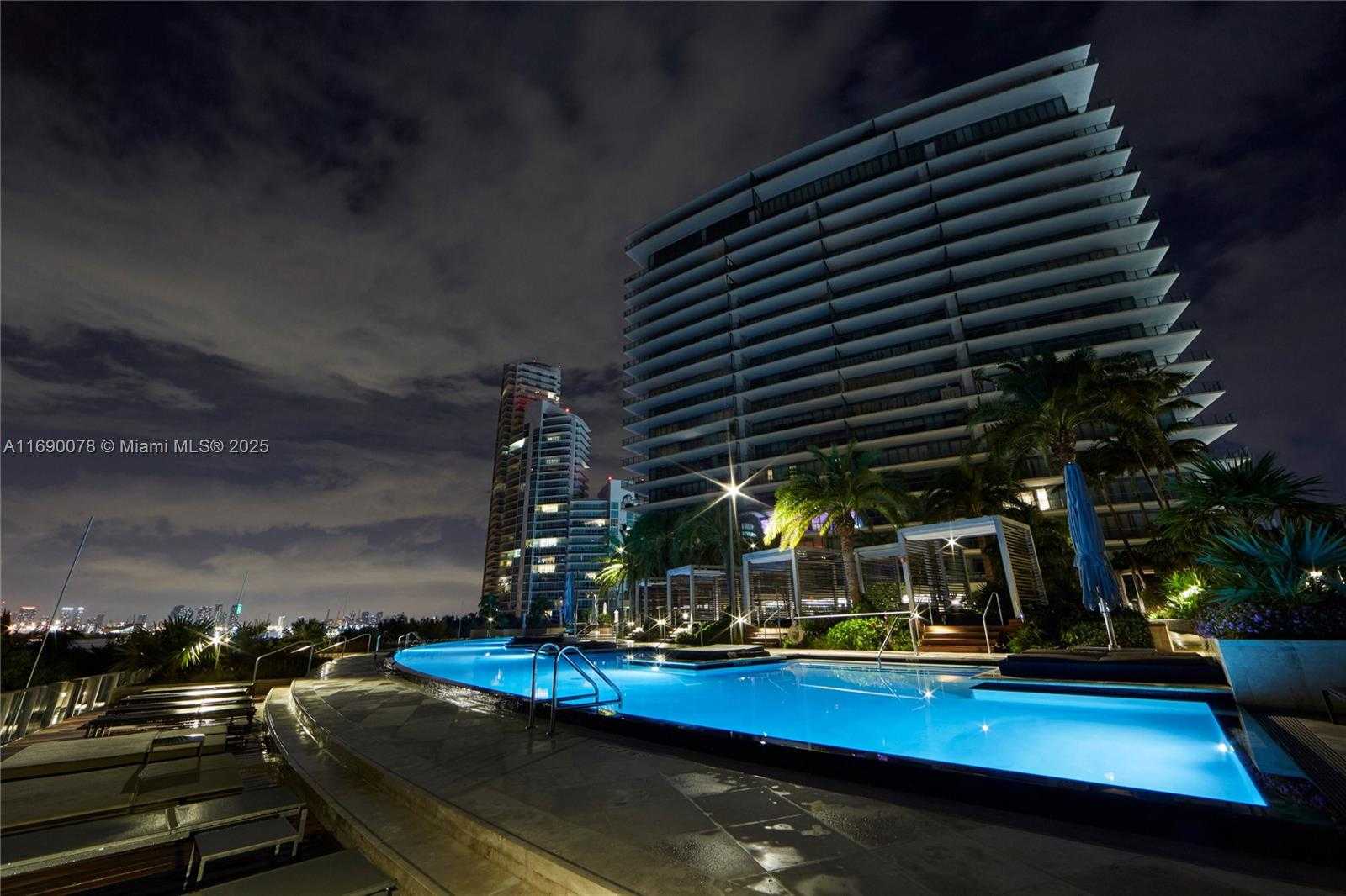 Small Image of 800 SOUTH POINTE DR #2002, Miami Beach Number 91