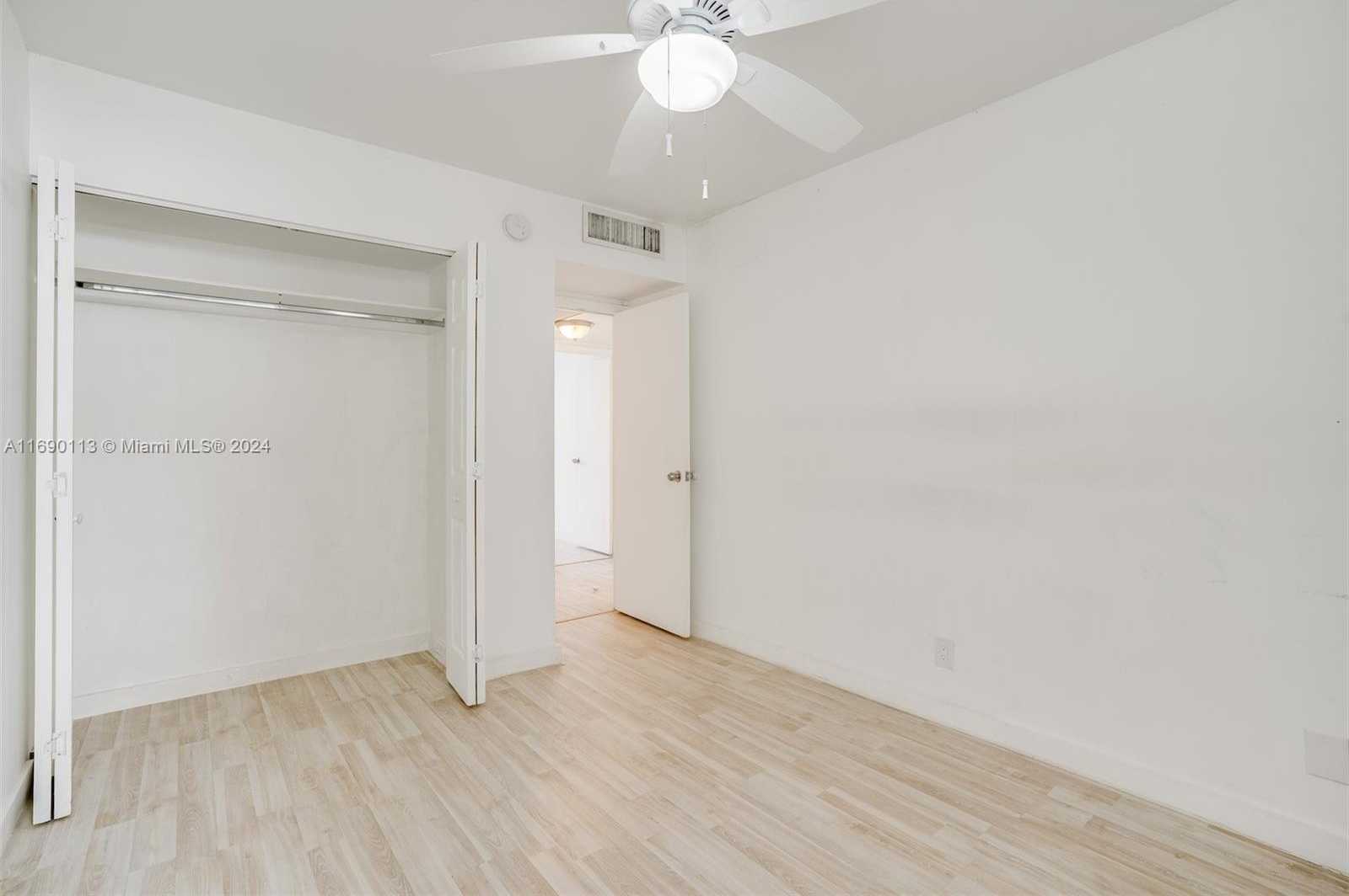 Small Image of 20350 WEST COUNTRY CLUB DR #120-4, Aventura Number 17