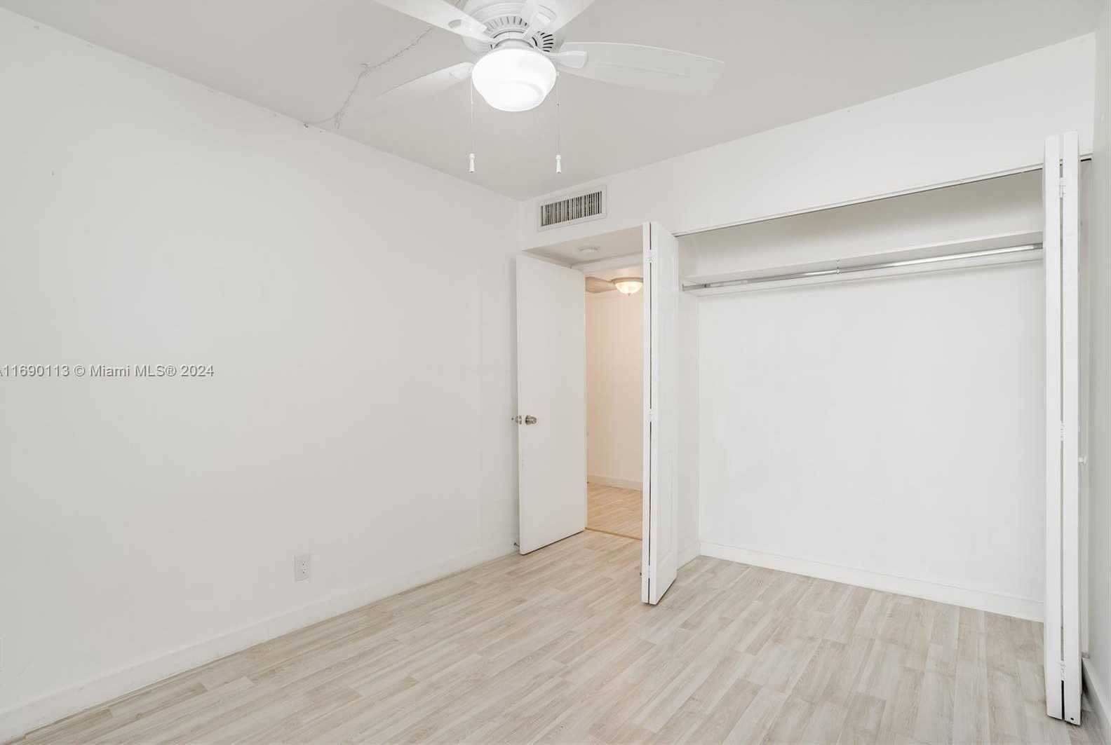 Small Image of 20350 WEST COUNTRY CLUB DR #120-4, Aventura Number 21