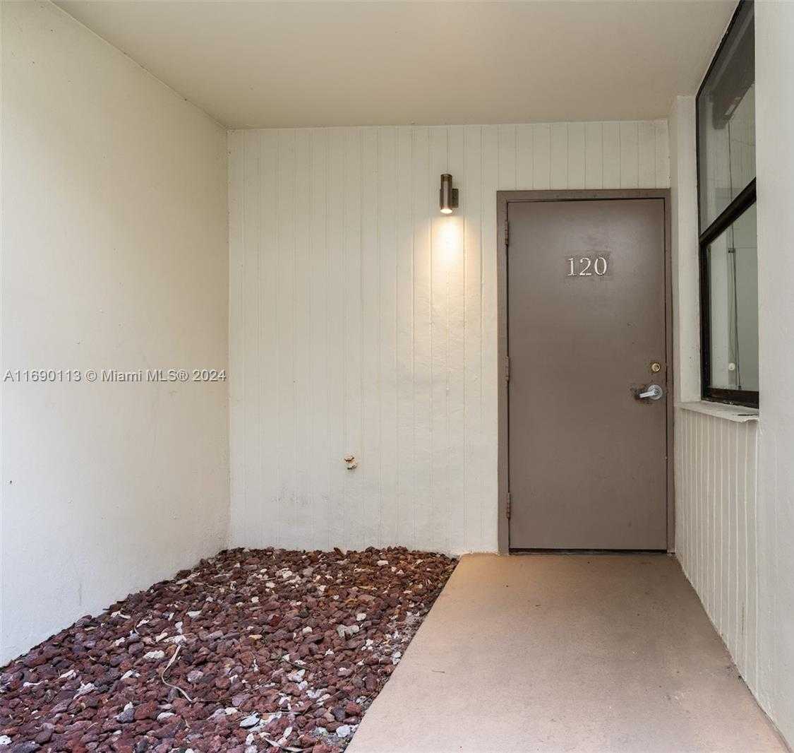 Small Image of 20350 WEST COUNTRY CLUB DR #120-4, Aventura Number 36