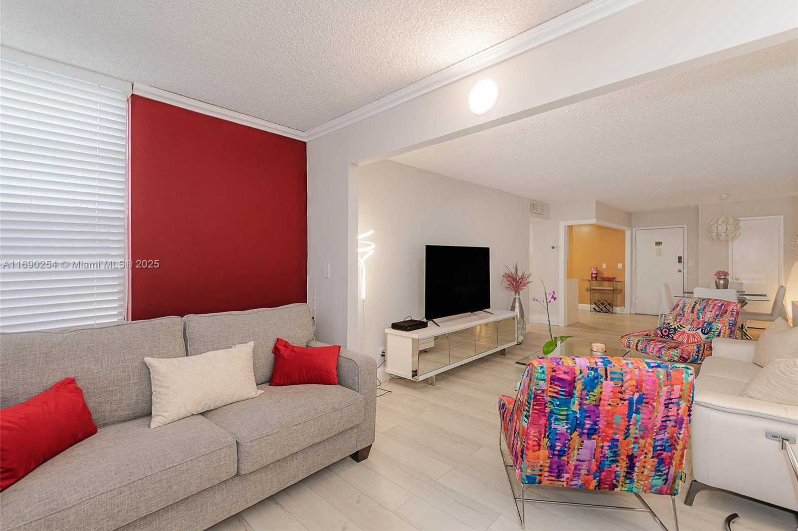 Small Image of 6700 CYPRESS RD #107, Plantation Number 10