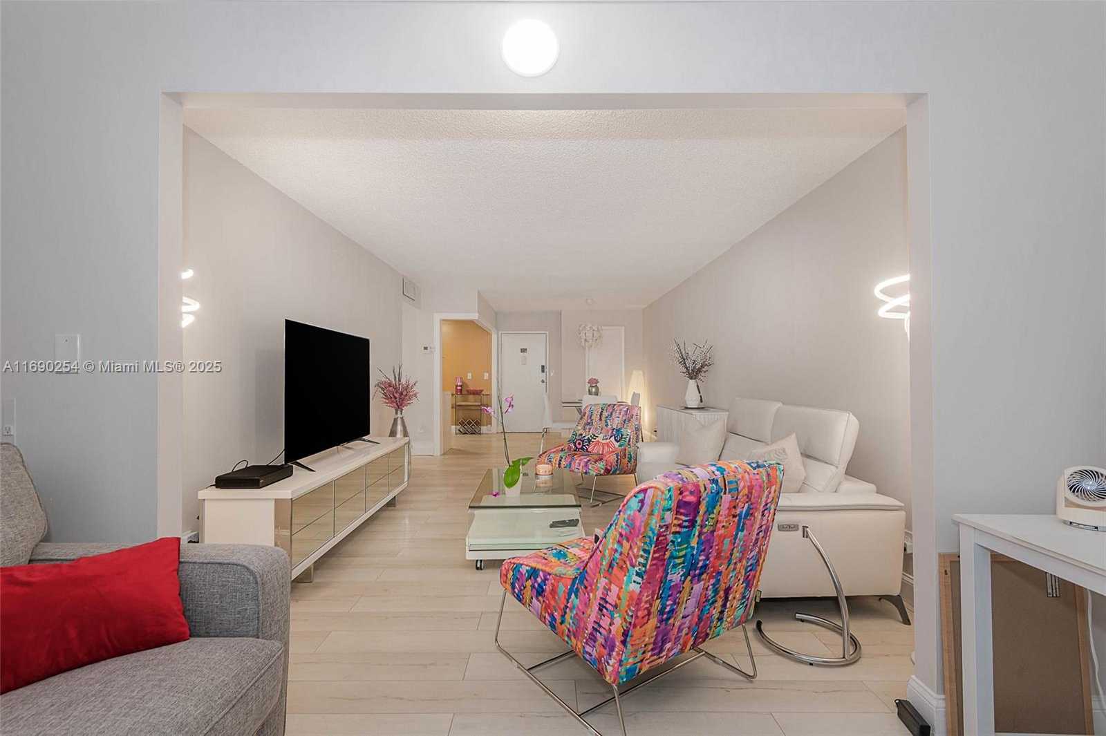 Small Image of 6700 CYPRESS RD #107, Plantation Number 11