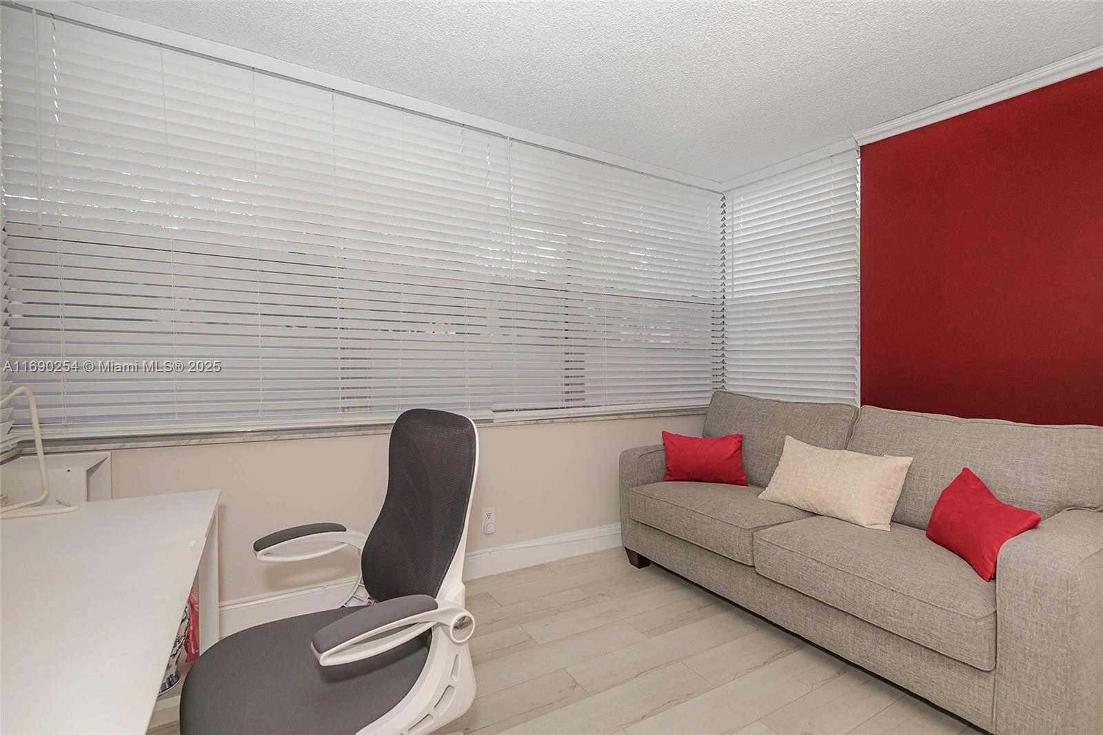 Small Image of 6700 CYPRESS RD #107, Plantation Number 13