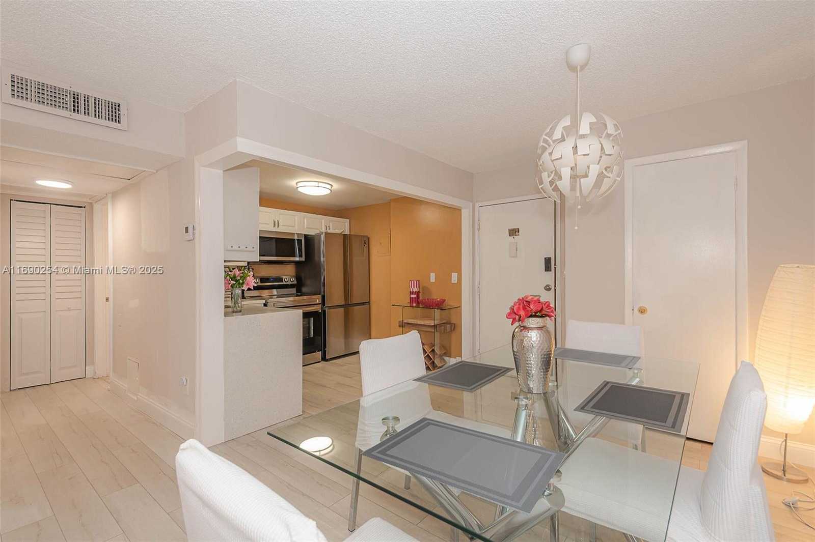 Small Image of 6700 CYPRESS RD #107, Plantation Number 17